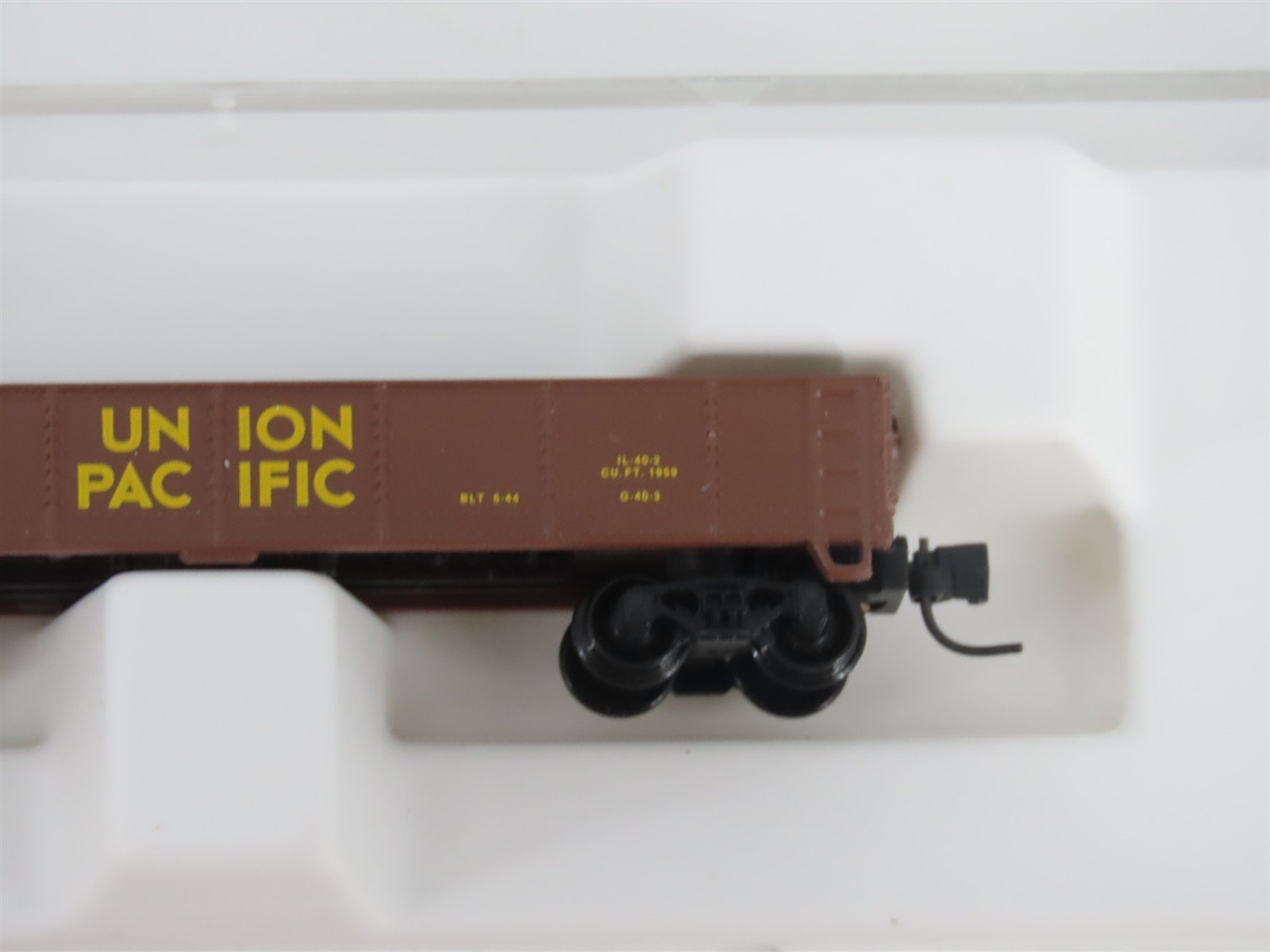 Z Scale Micro-Trains MTL 14303-2 UP Union Pacific 40' Gondola #65233