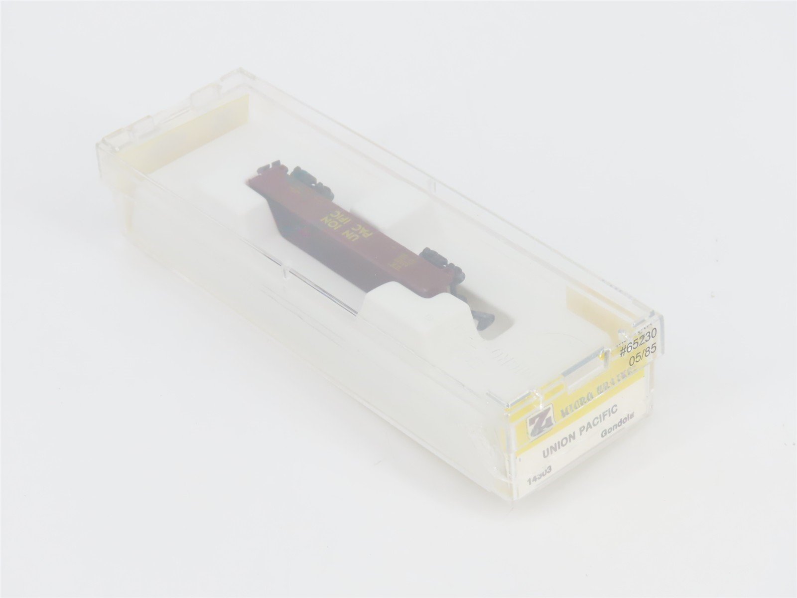 Z Scale Kadee Micro-Trains 14303 UP Union Pacific Gondola #65230