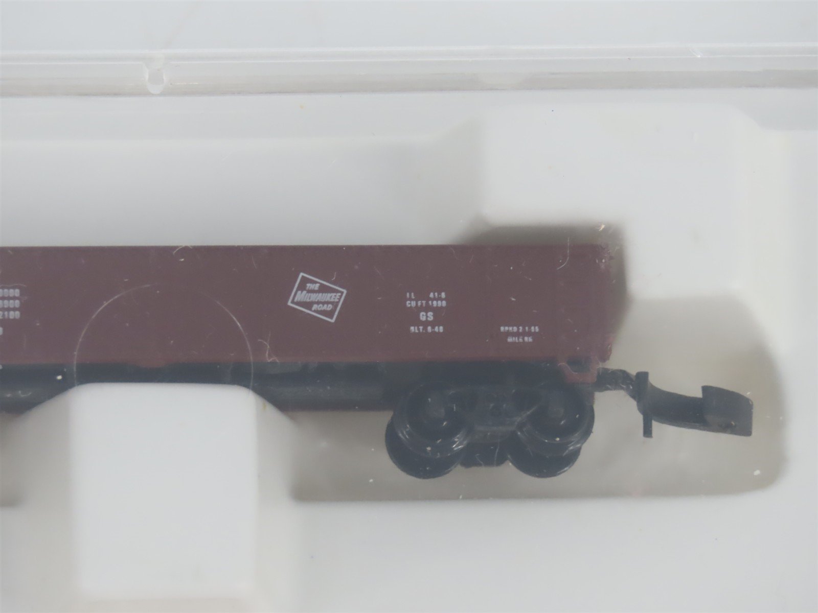 Z Scale Kadee Micro-Trains MTL 14302 MILW Milwaukee Road Gondola #93057