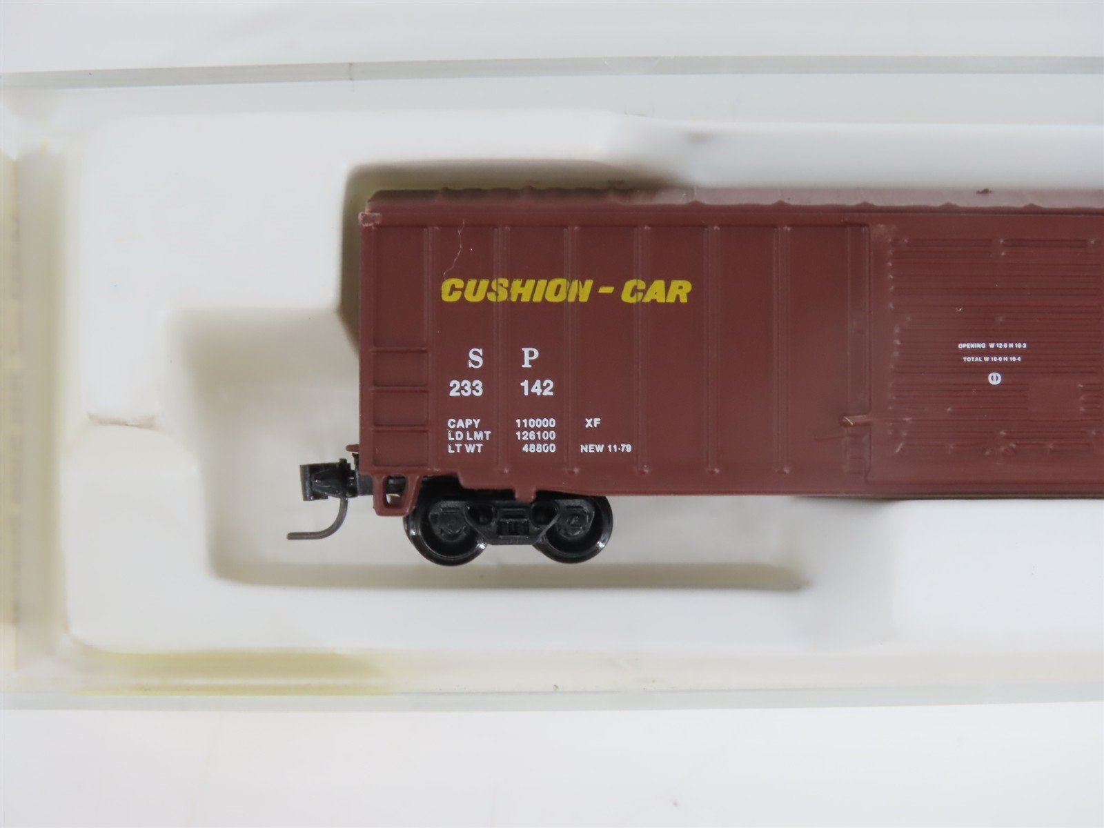 Z Scale Kadee Micro-Trains MTL 14203-2 SP Southern Pacific Box Car #233142