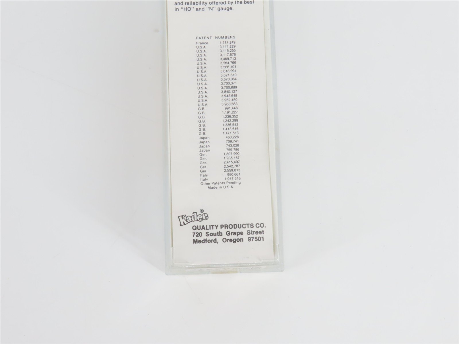 Z Scale Kadee Micro-Trains MTL 14201-2 RBOX Railbox Ribside Box Car #17834