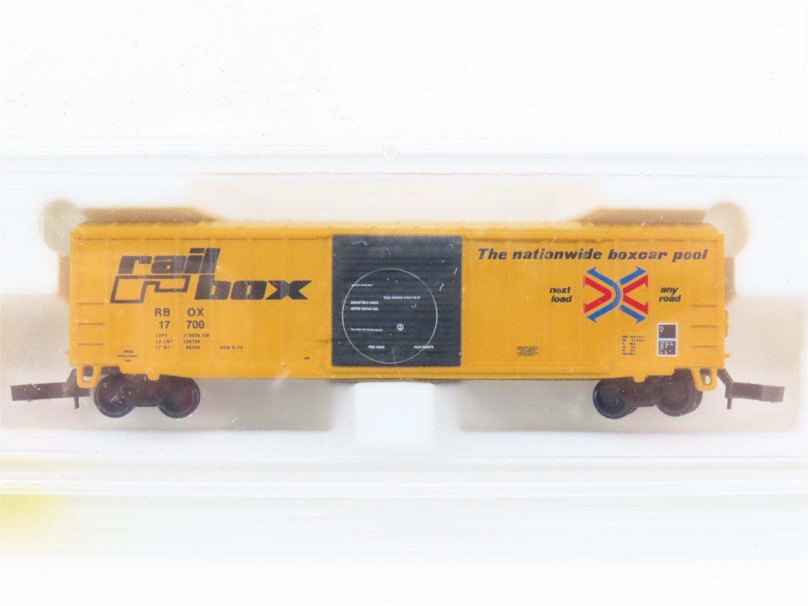 Z Scale Micro-Trains MTL 14201 RBOX Railbox 50' Ribside Box Car #17700