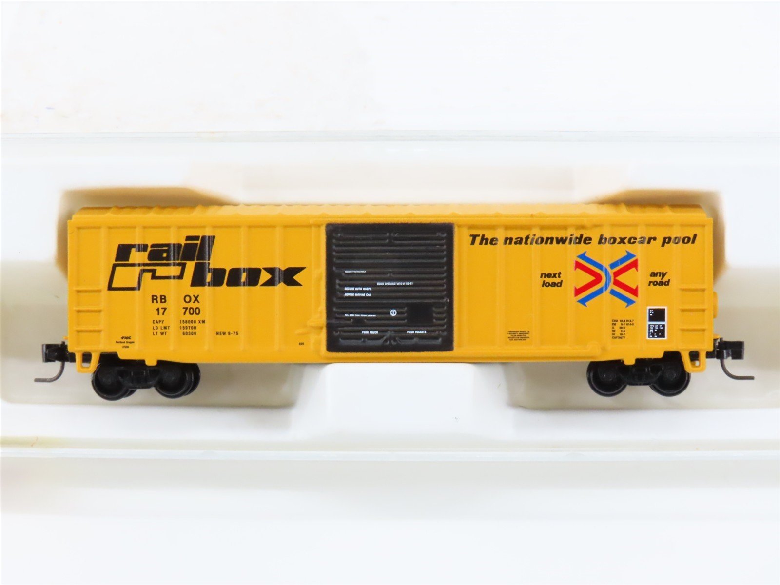 Z Scale Kadee Micro-Trains MTL 14201-2 RBOX Railbox Ribside Box Car #17700