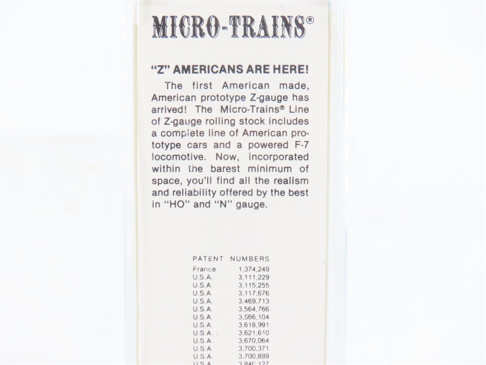 Z Scale Kadee Micro-Trains MTL 14201-2 RBOX Railbox Ribside Box Car #17700