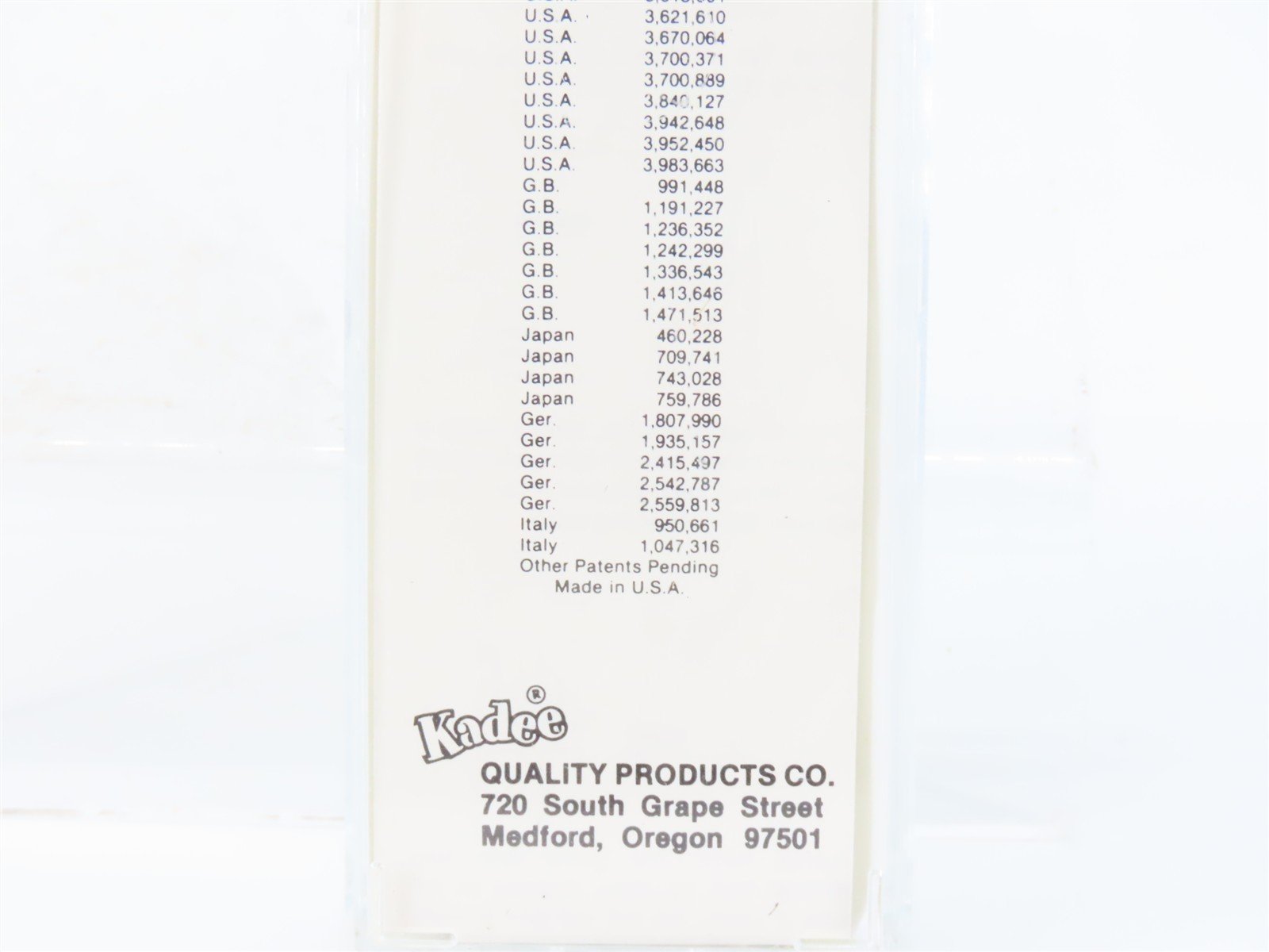 Z Scale Kadee Micro-Trains MTL 14201-2 RBOX Railbox Ribside Box Car #17700