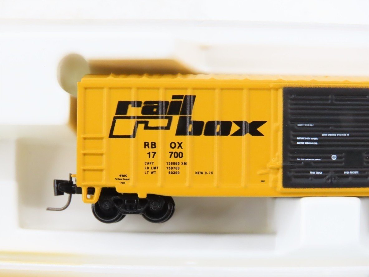 Z Scale Kadee Micro-Trains MTL 14201-2 RBOX Railbox Ribside Box Car #17700