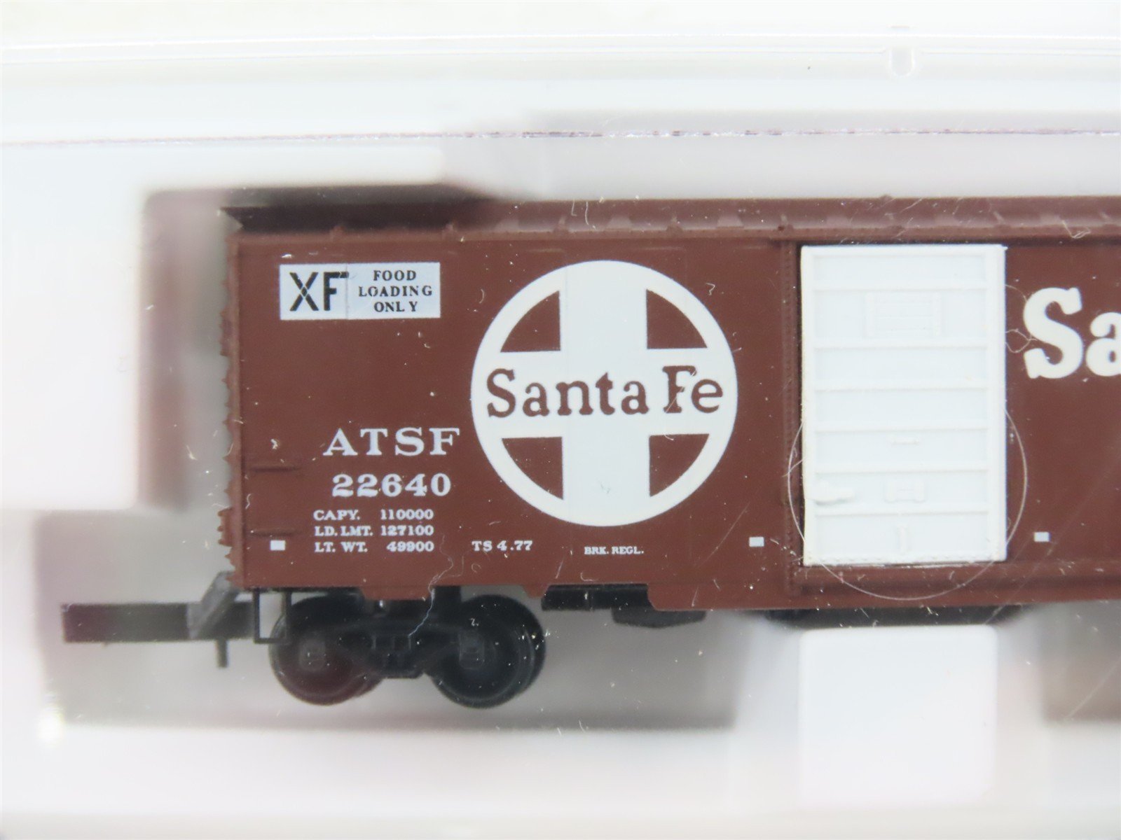 Z Scale Micro-Trains MTL 14147 ATSF Santa Fe 40' Single Door Box Car #22640