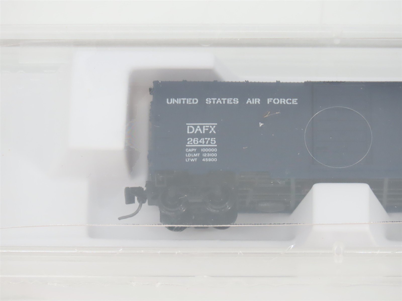 Z Scale Micro-Trains MTL 14137-2 DAFX United States Air Force 40' Box Car #26475
