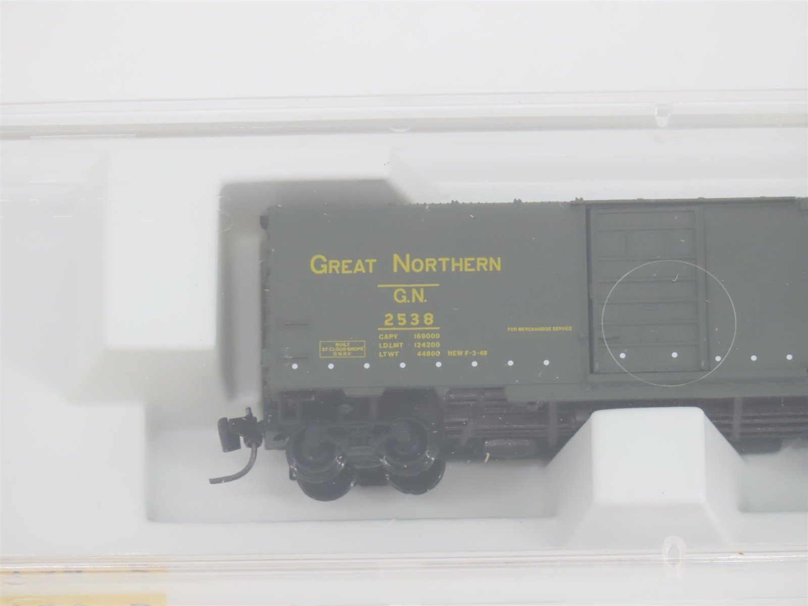 Z Scale Micro-Trains MTL 14134-2 GN Great Northern 40' Single Door Box Car #2538