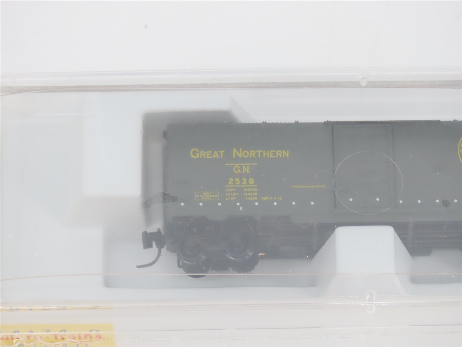 Z Scale Micro-Trains MTL 14134-2 GN Great Northern 40' Single Door Box Car #2538