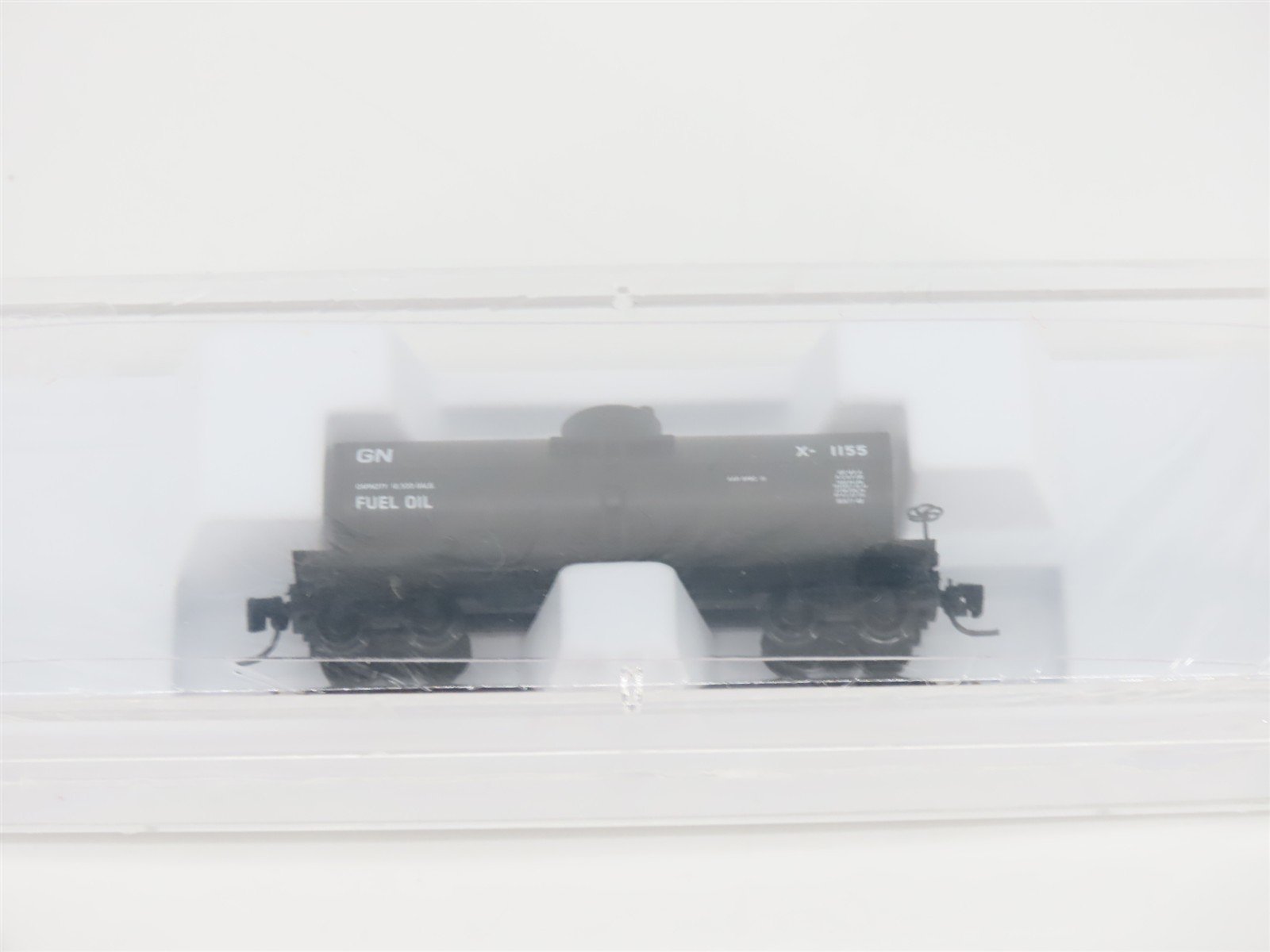 Z Scale Micro-Trains MTL 14417-2 GN Great Northern Single Dome Tank Car #X-1155