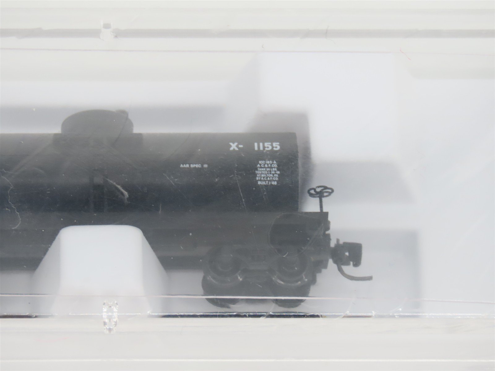 Z Scale Micro-Trains MTL 14417-2 GN Great Northern Single Dome Tank Car #X-1155