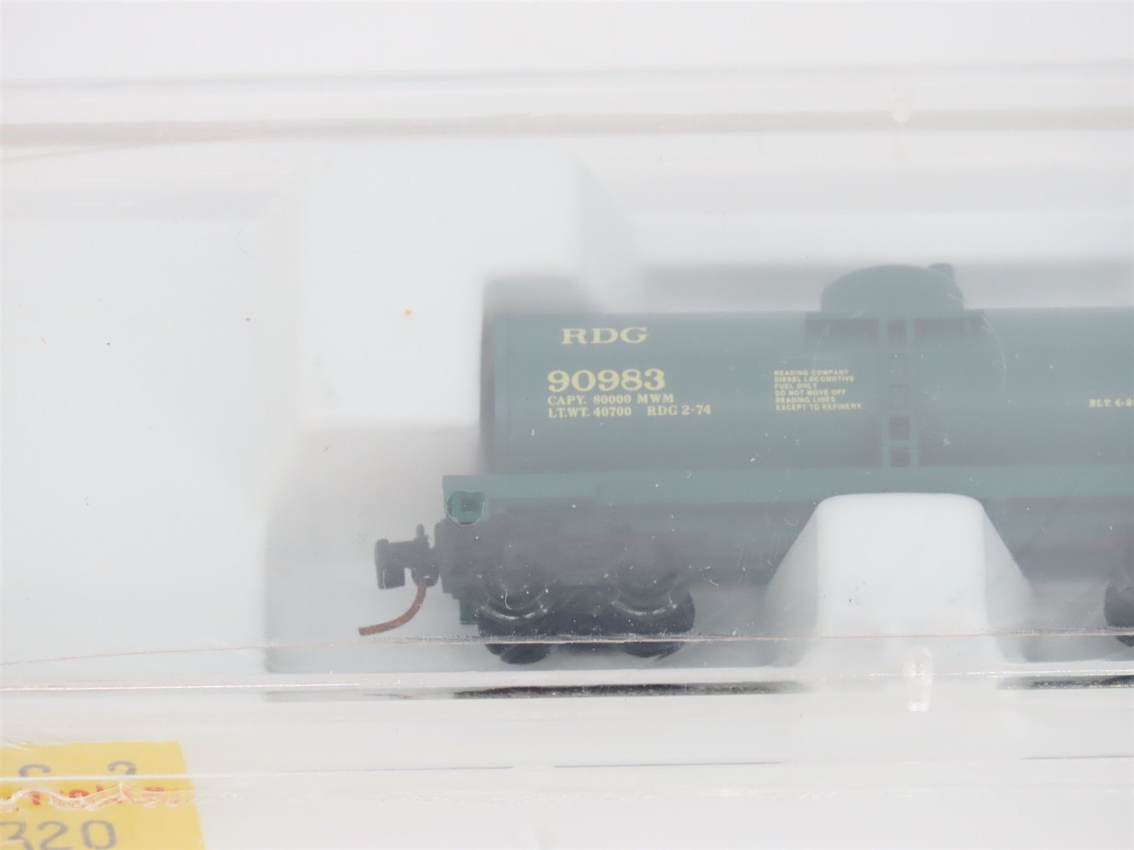 Z Scale Micro-Trains MTL 14416-2 RDG Reading Single Dome Tank Car #90983