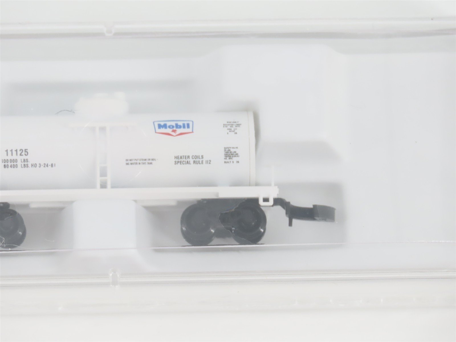 Z Scale Micro-Trains MTL 14410 MOBX Mobil Oil Single Dome Tank Car #11125