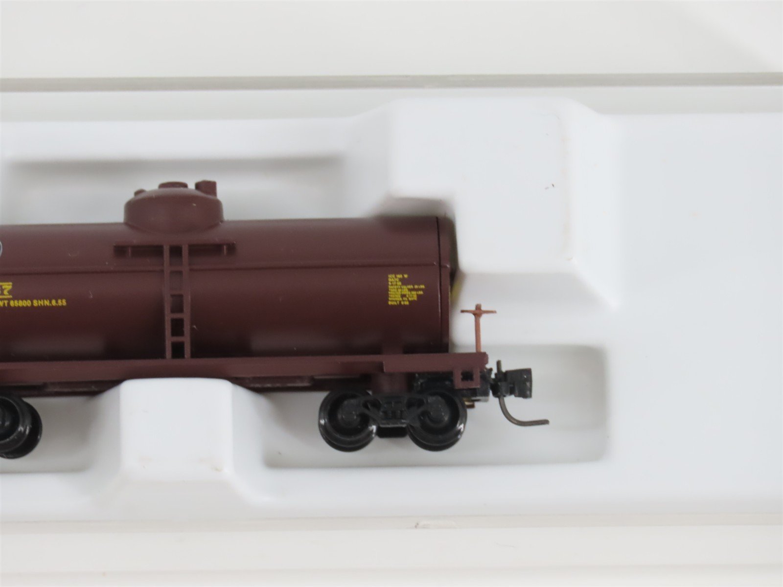 Z Micro-Trains MTL 1411-2 CGW Chicago Great Western Single Dome Tank Car #267