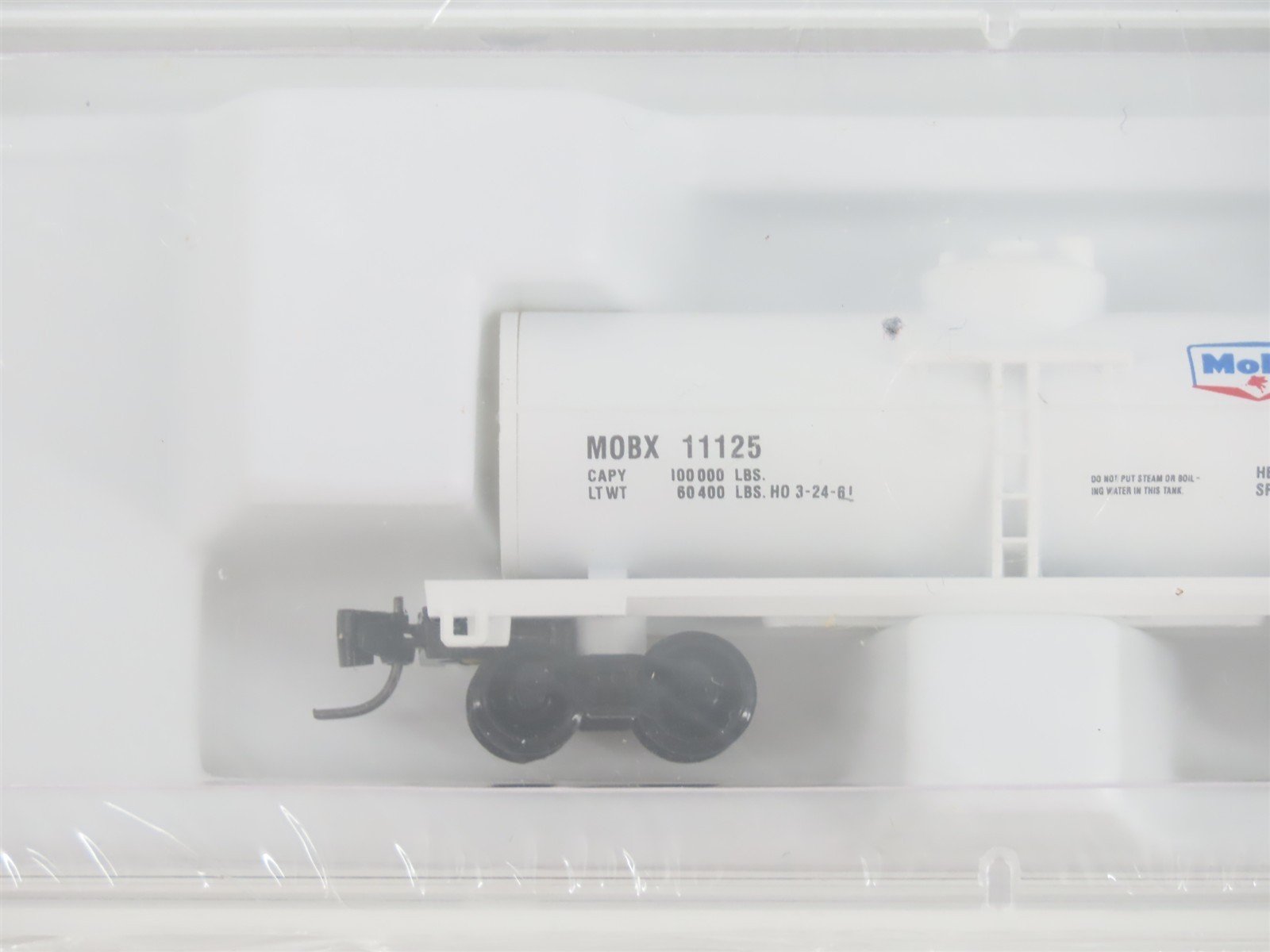 Z Scale Micro-Trains MTL 14410-2 MOBX Mobil Oil Single Dome Tank Car #11125