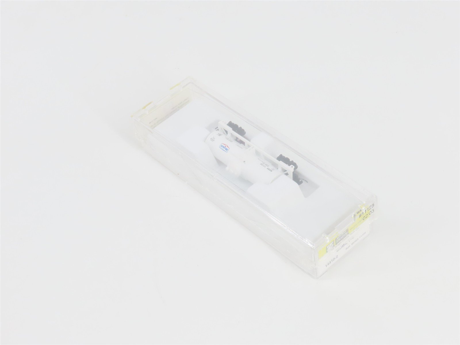 Z Scale Micro-Trains MTL 14410-2 MOBX Mobil Oil Single Dome Tank Car #11125