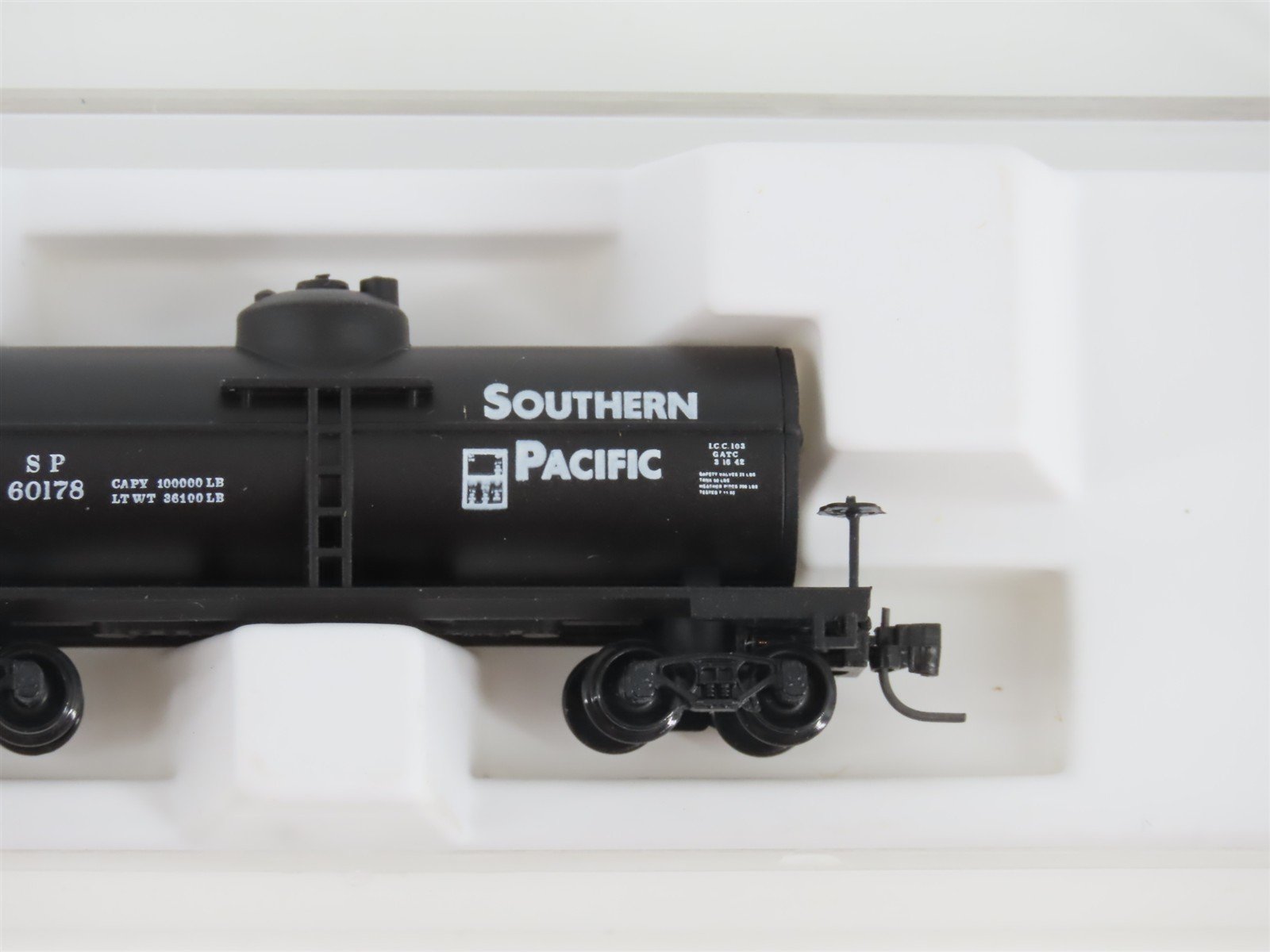 Z Kadee Micro-Trains MTL 14408-2 SP Southern Pacific Single Dome Tank Car #60178