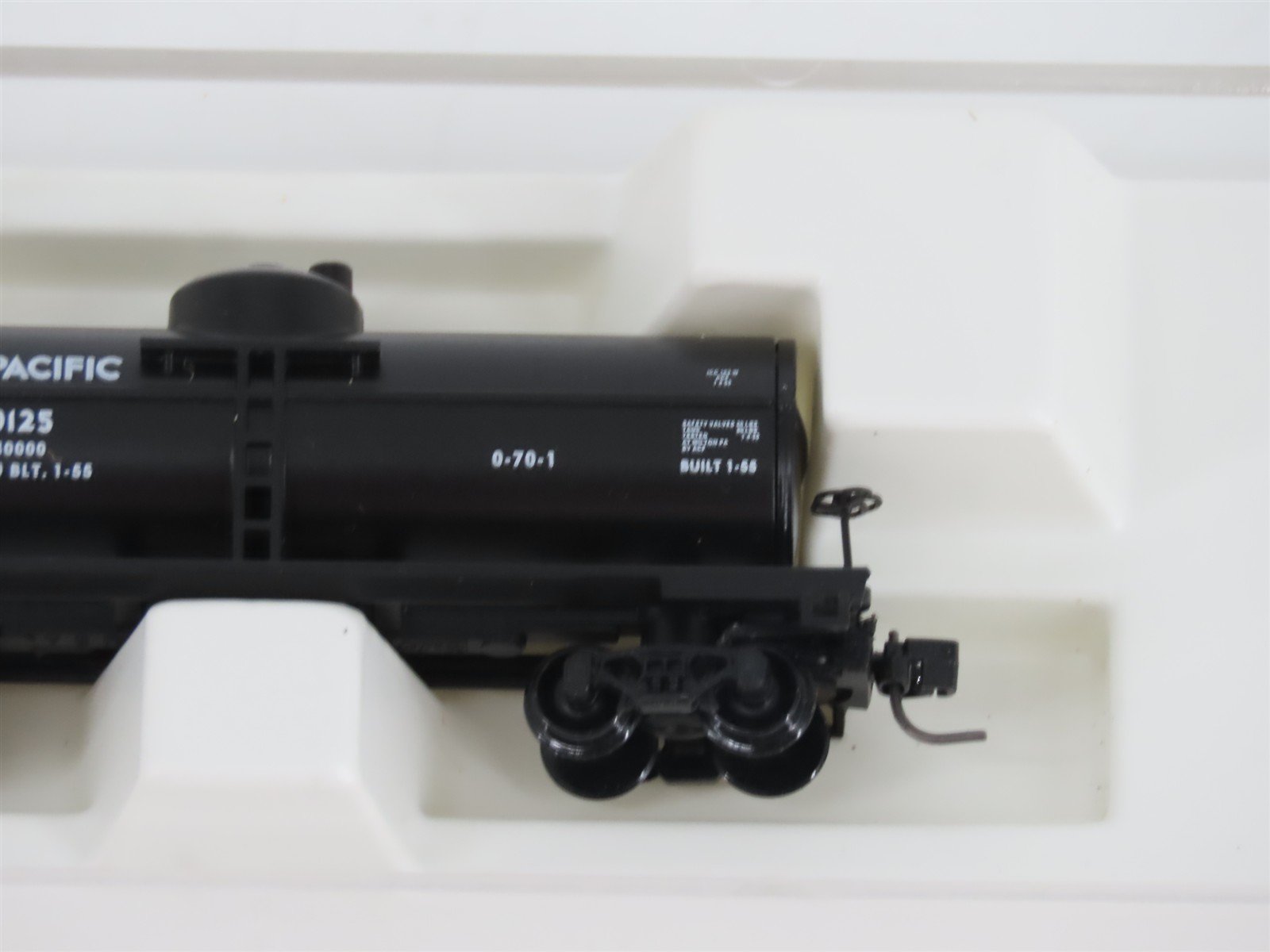Z Kadee Micro-Trains MTL 14405-2 UP Union Pacific Single Dome Tank Car #70125
