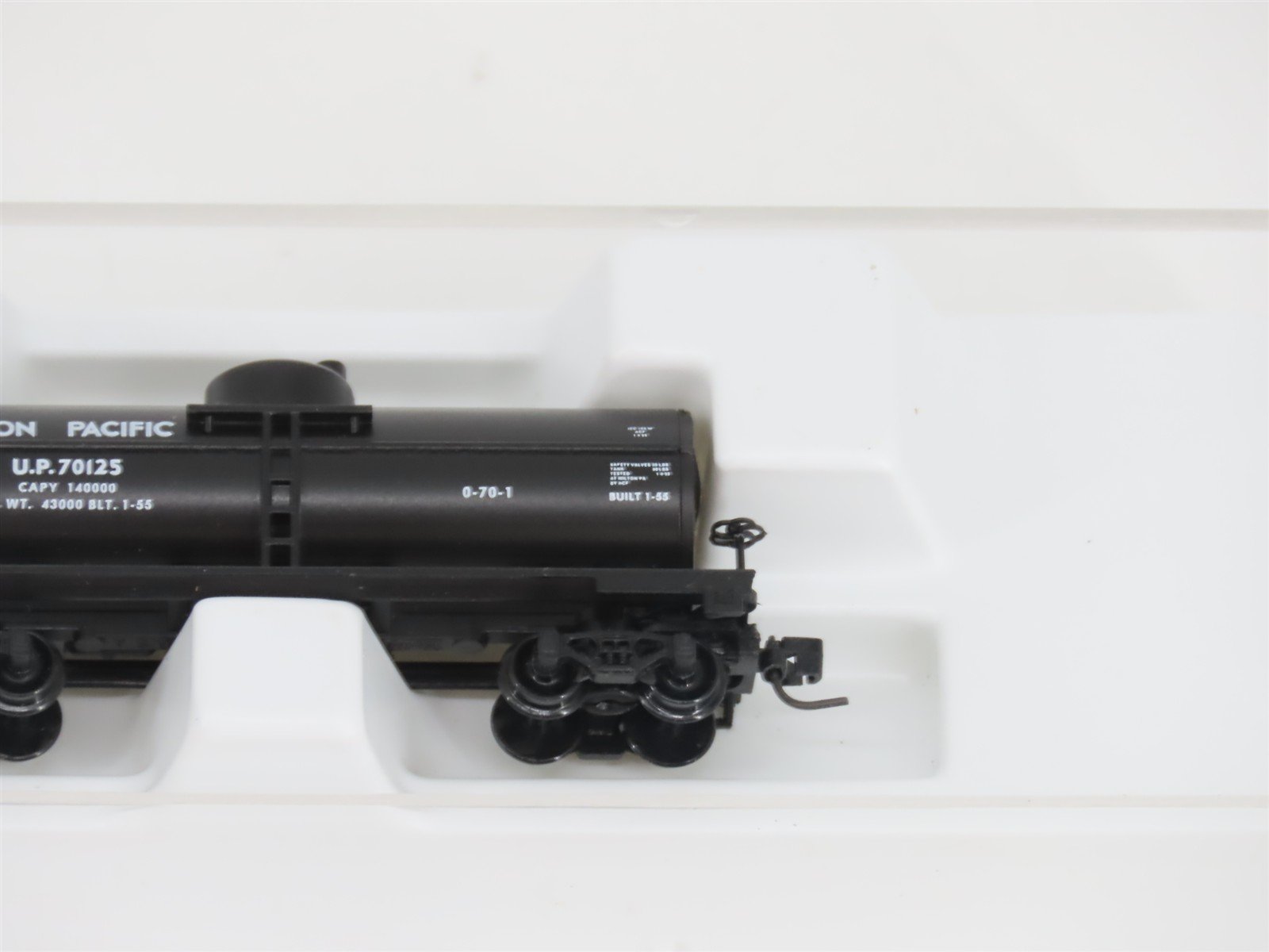Z Kadee Micro-Trains MTL 14405-2 UP Union Pacific Single Dome Tank Car #70125