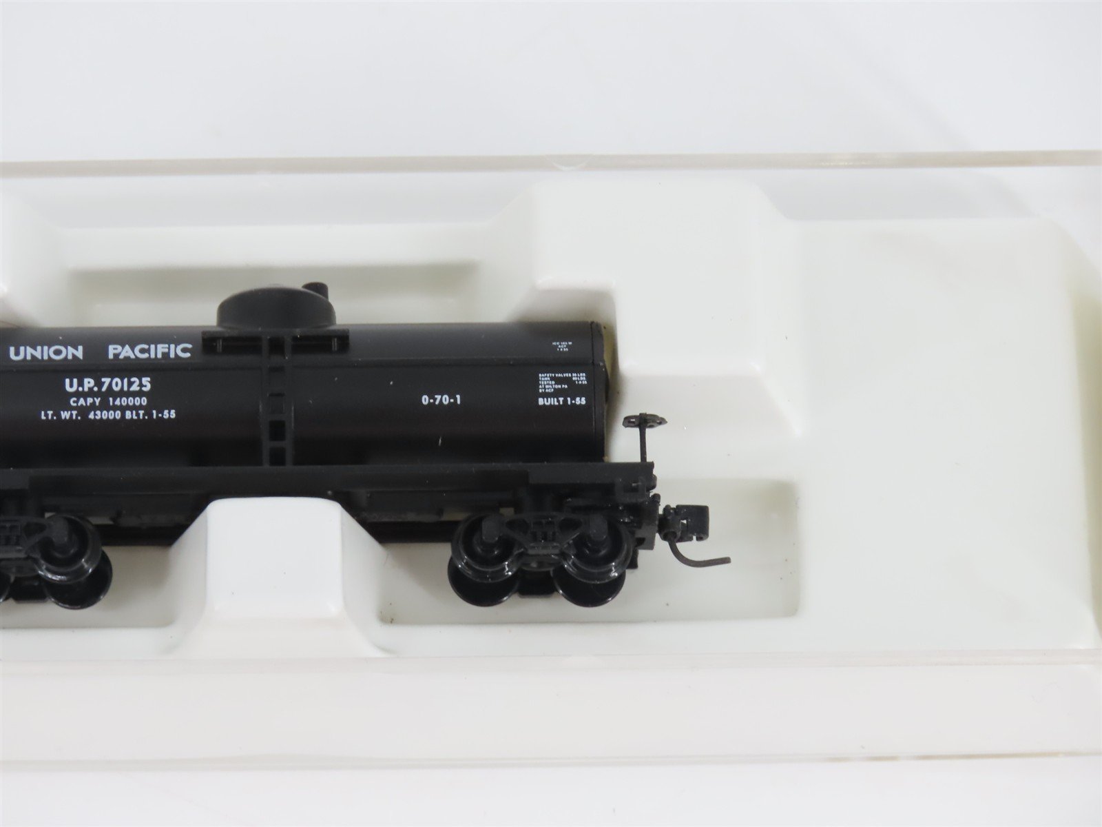 Z Kadee Micro-Trains MTL 14405-2 UP Union Pacific Single Dome Tank Car #70125