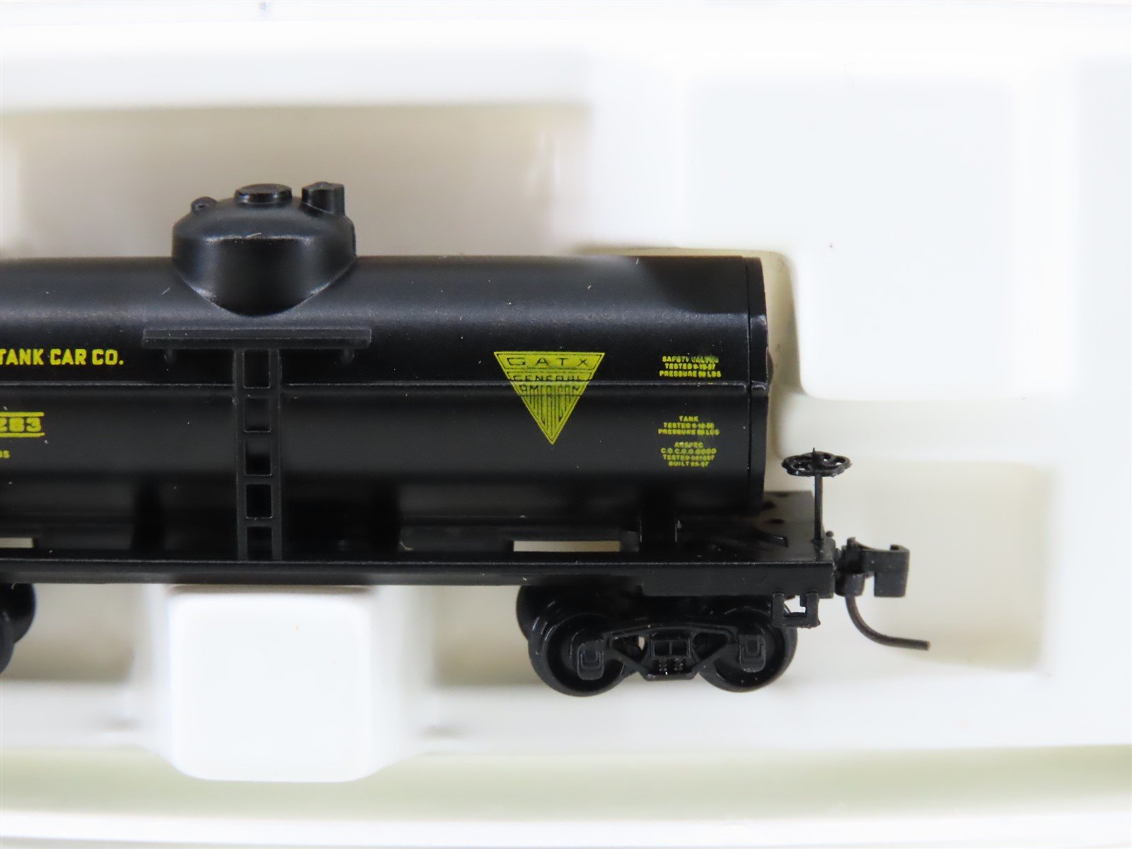 Z Scale Kadee Micro-Trains MTL 14404-2 GATX Single Dome Tank Car #19283