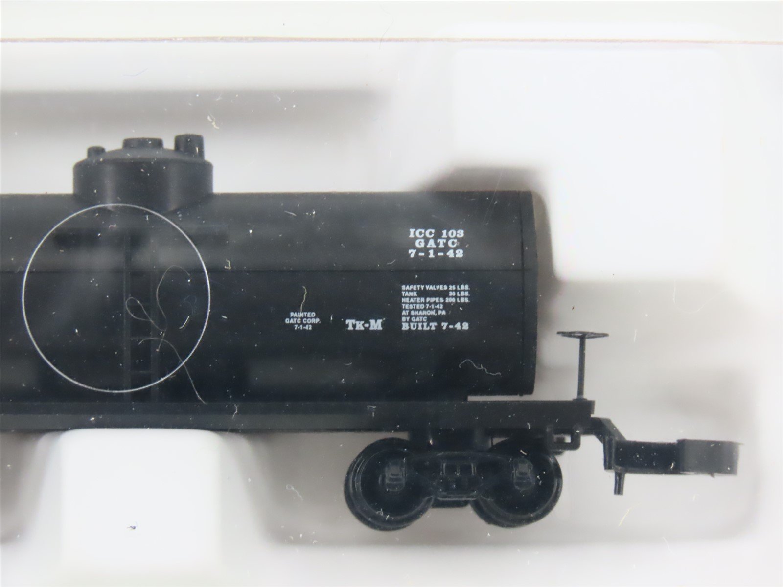 Z Scale Micro-Trains MTL 14402 ATSF Santa Fe 39' Single Dome Tank Car #100938