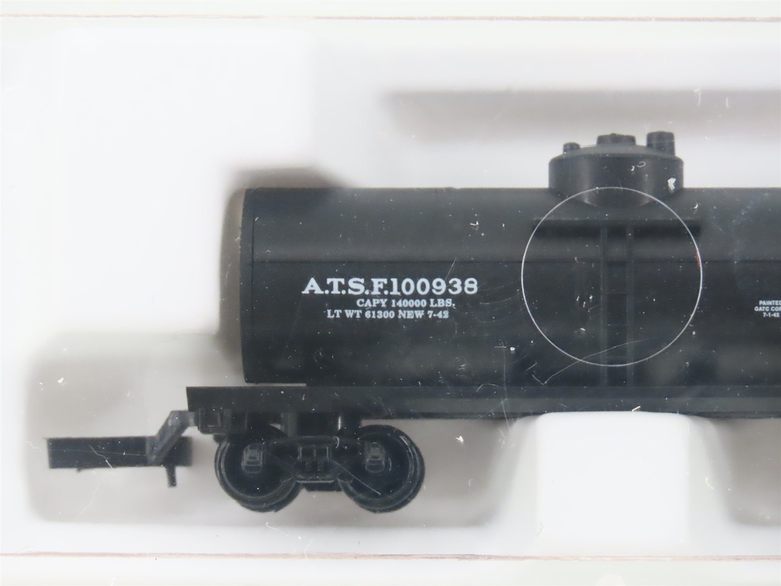 Z Scale Micro-Trains MTL 14402 ATSF Santa Fe 39' Single Dome Tank Car #100938