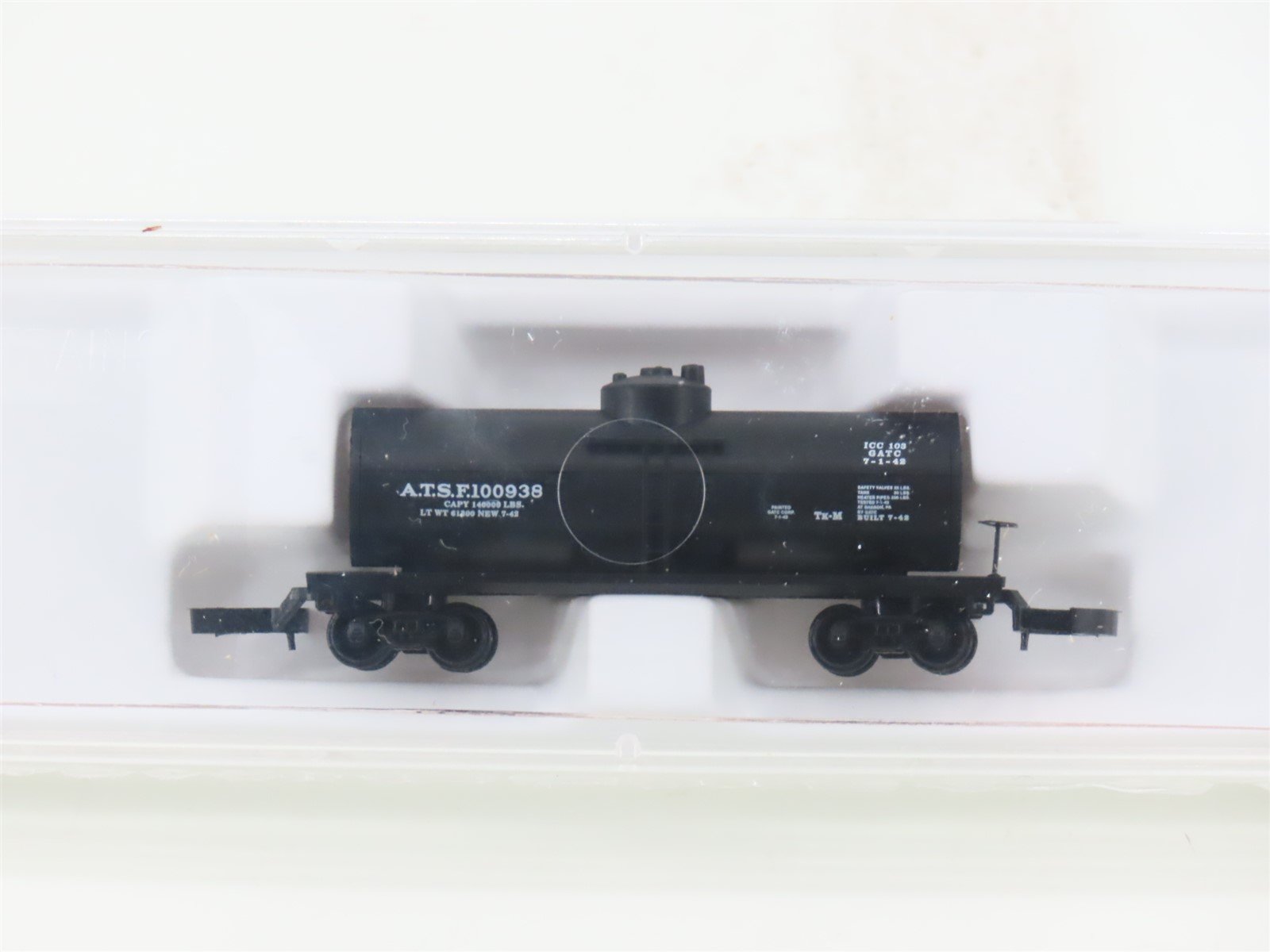 Z Scale Micro-Trains MTL 14402 ATSF Santa Fe 39' Single Dome Tank Car #100938
