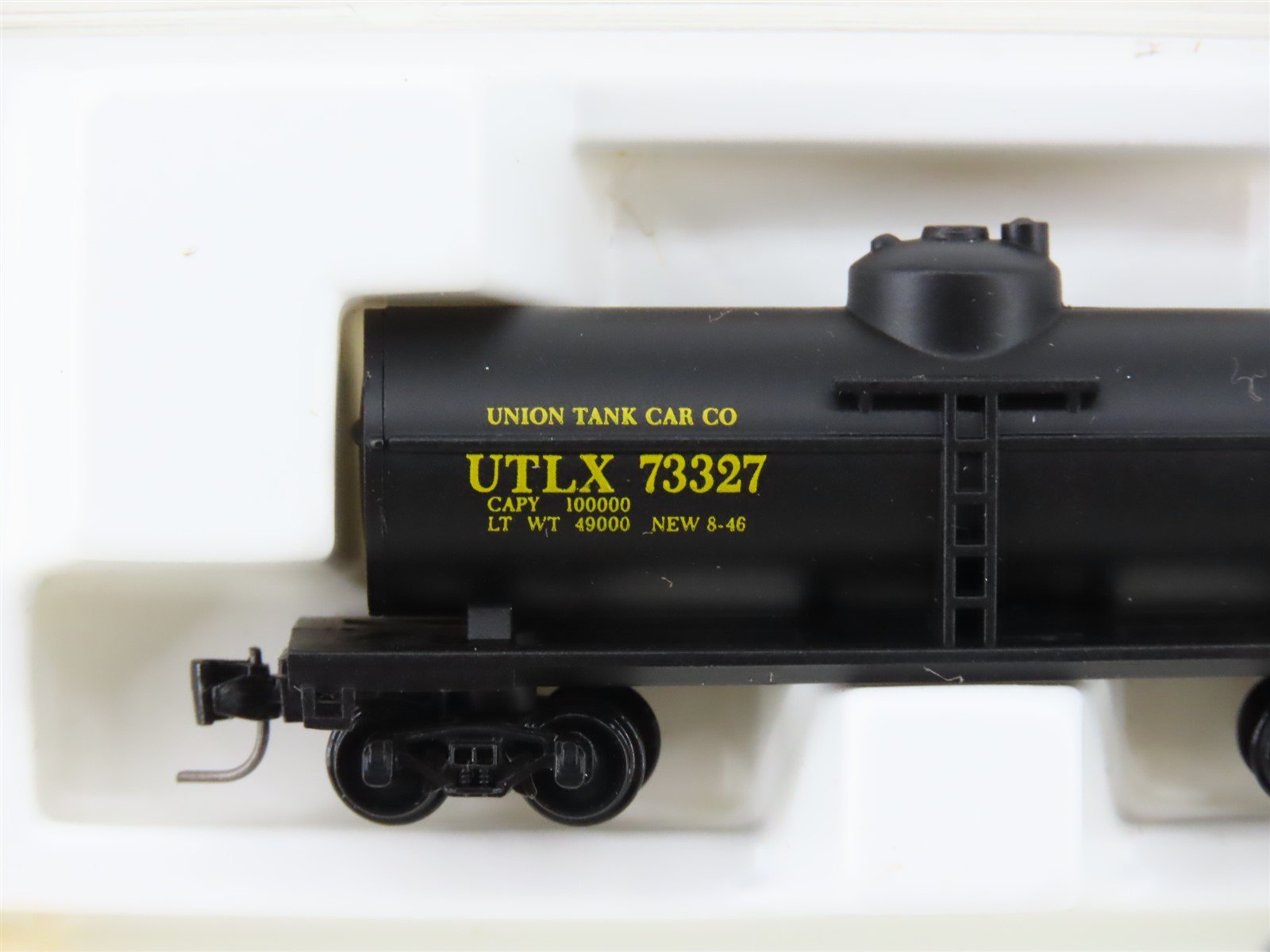 Z Kadee Micro-Trains MTL 14403-2 UTLX Union Tank Single Dome Tank Car #73327