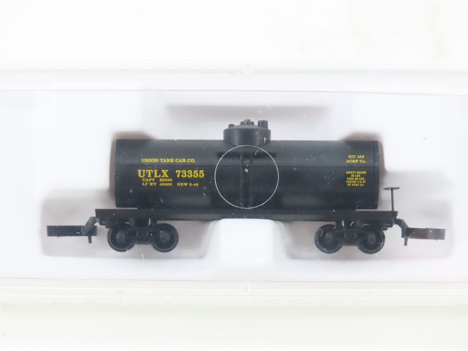 Z Scale Micro-Trains MTL 14403 UTLX Union Tank Single Dome Tank Car #73355