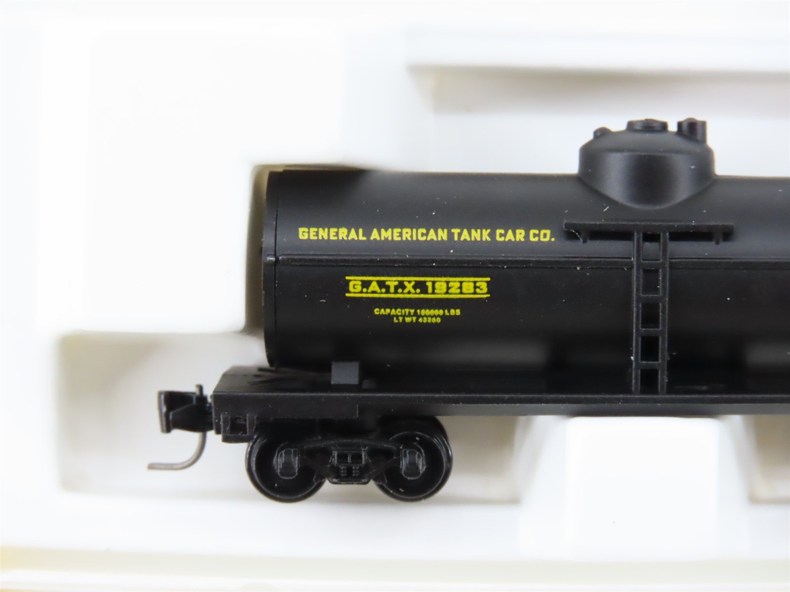 Z Scale Kadee Micro-Trains MTL 14404-2 GATX Single Dome Tank Car #19283