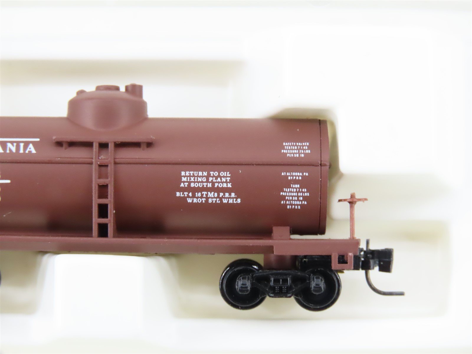 Z Scale Micro-Trains MTL 14401-2 PRR Pennsylvania Single Dome Tank Car #498648