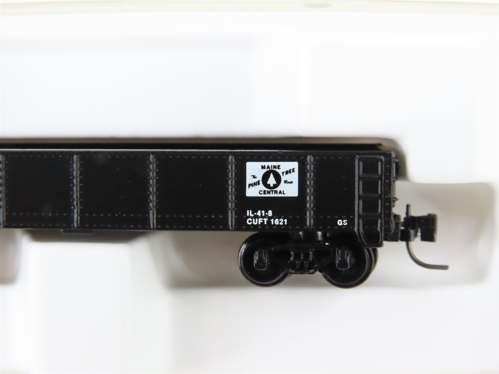 Z Scale Micro-Trains MTL 14308-2 MEC Maine Central Pine Tree Route Gondola #3203