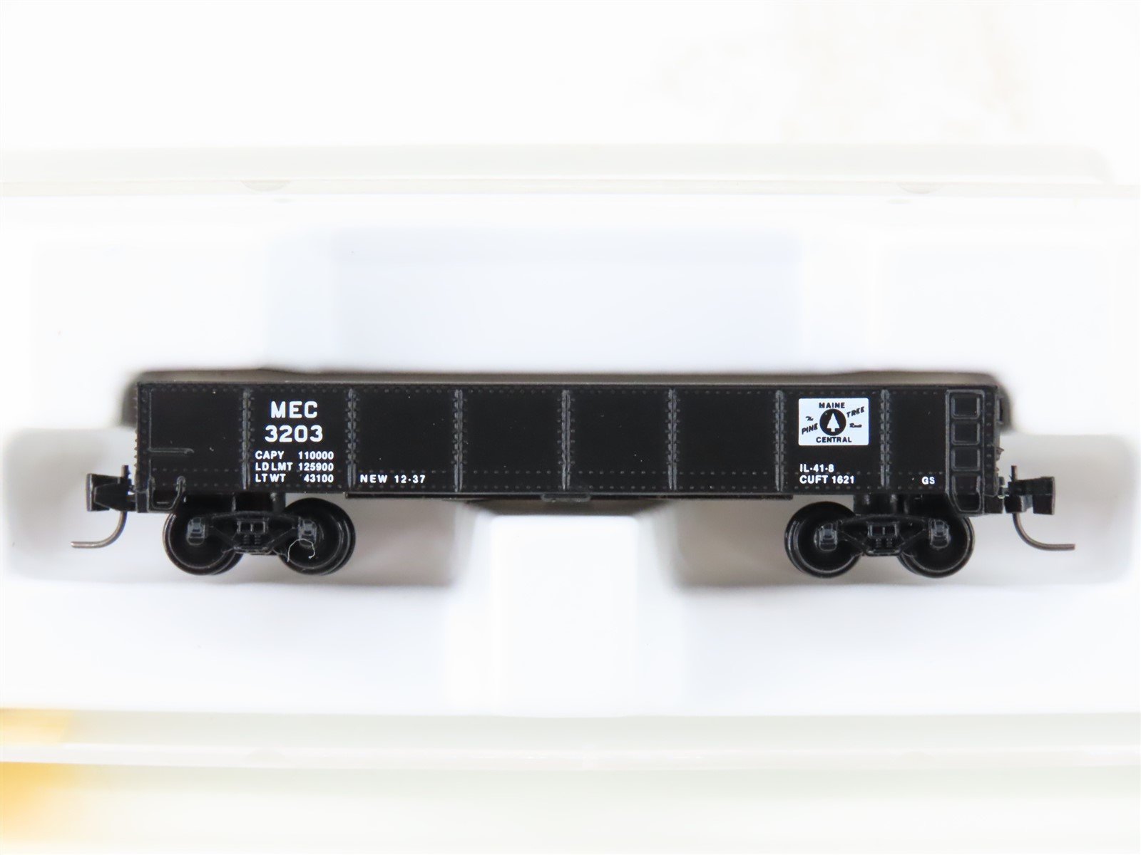 Z Scale Micro-Trains MTL 14308-2 MEC Maine Central Pine Tree Route Gondola #3203