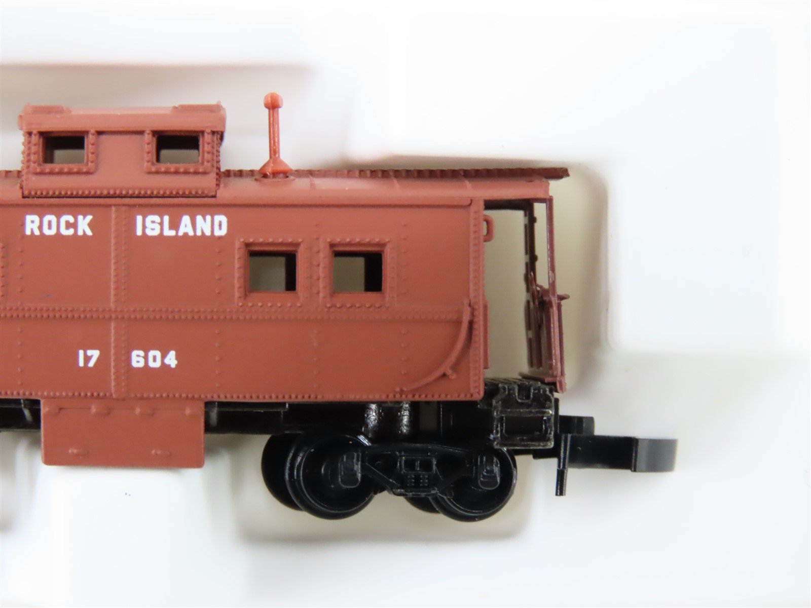 Z Scale Micro-Trains MTL 14704 RI Rock Island Caboose #17604