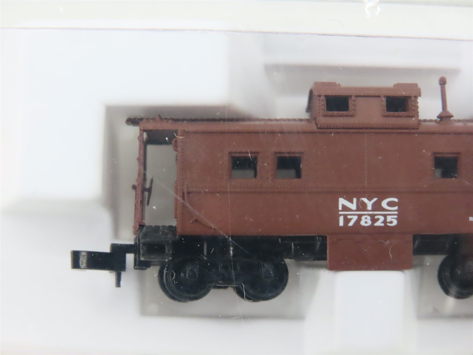 Z Scale Micro-Trains MTL 14707 NYC New York Central Caboose #17825