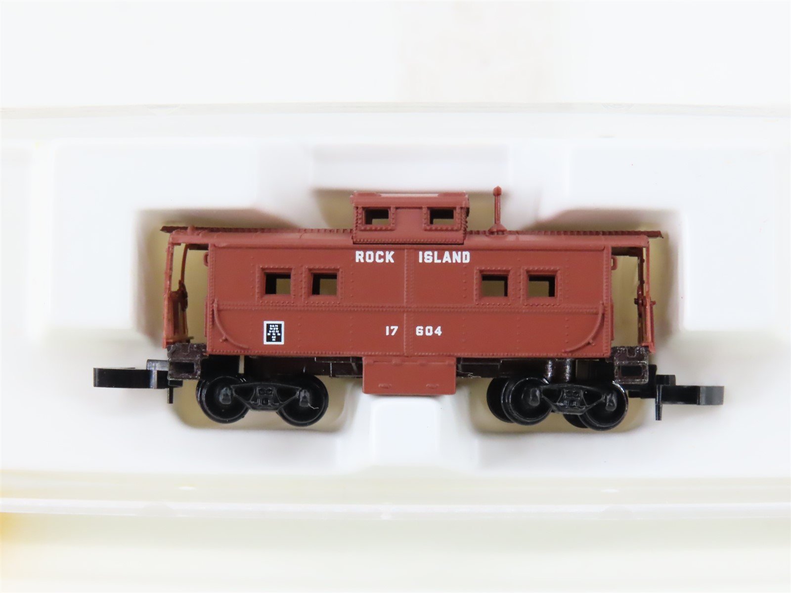 Z Scale Kadee Micro-Trains MTL 14704 RI Rock Island Caboose #17604