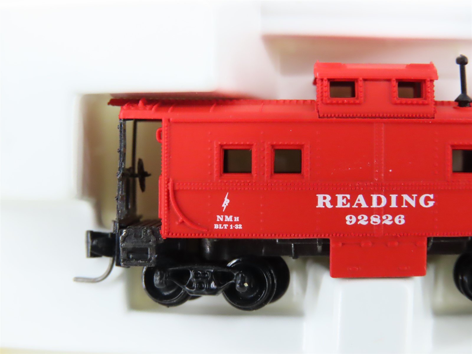 Z Scale Micro-Trains MTL 14702-2 RDG Reading Railroad Caboose #92826