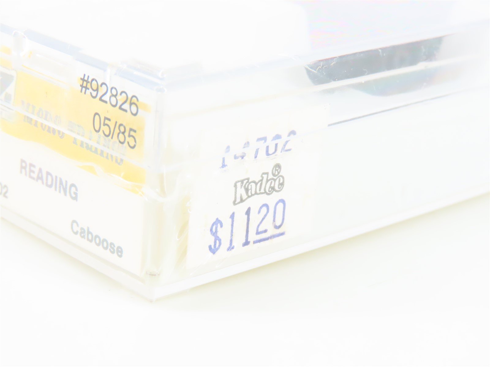 Z Scale Kadee Micro-Trains MTL 14702 RDG Reading Railroad Caboose #92826