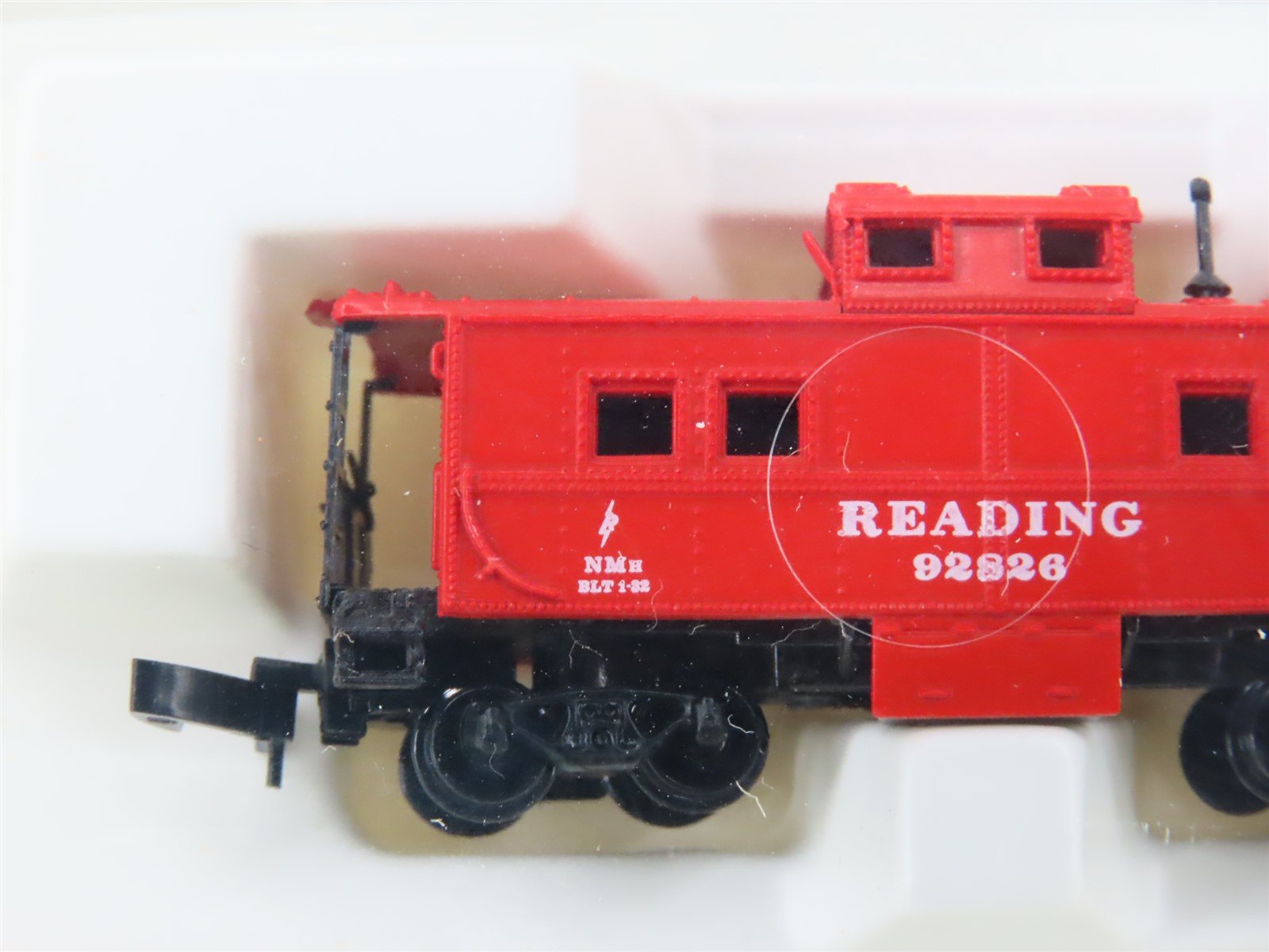 Z Scale Kadee Micro-Trains MTL 14702 RDG Reading Railroad Caboose #92826