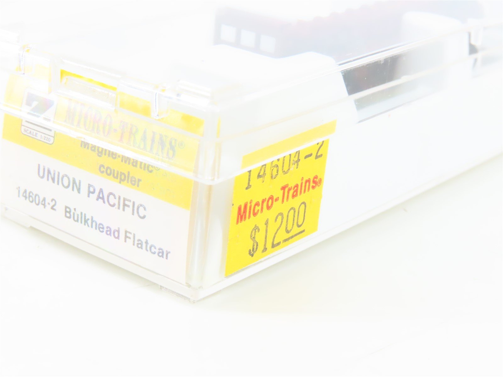 Z Scale Kadee Micro-Trains MTL 14604-2 UP Union Pacific Bulkhead Flat Car #15028