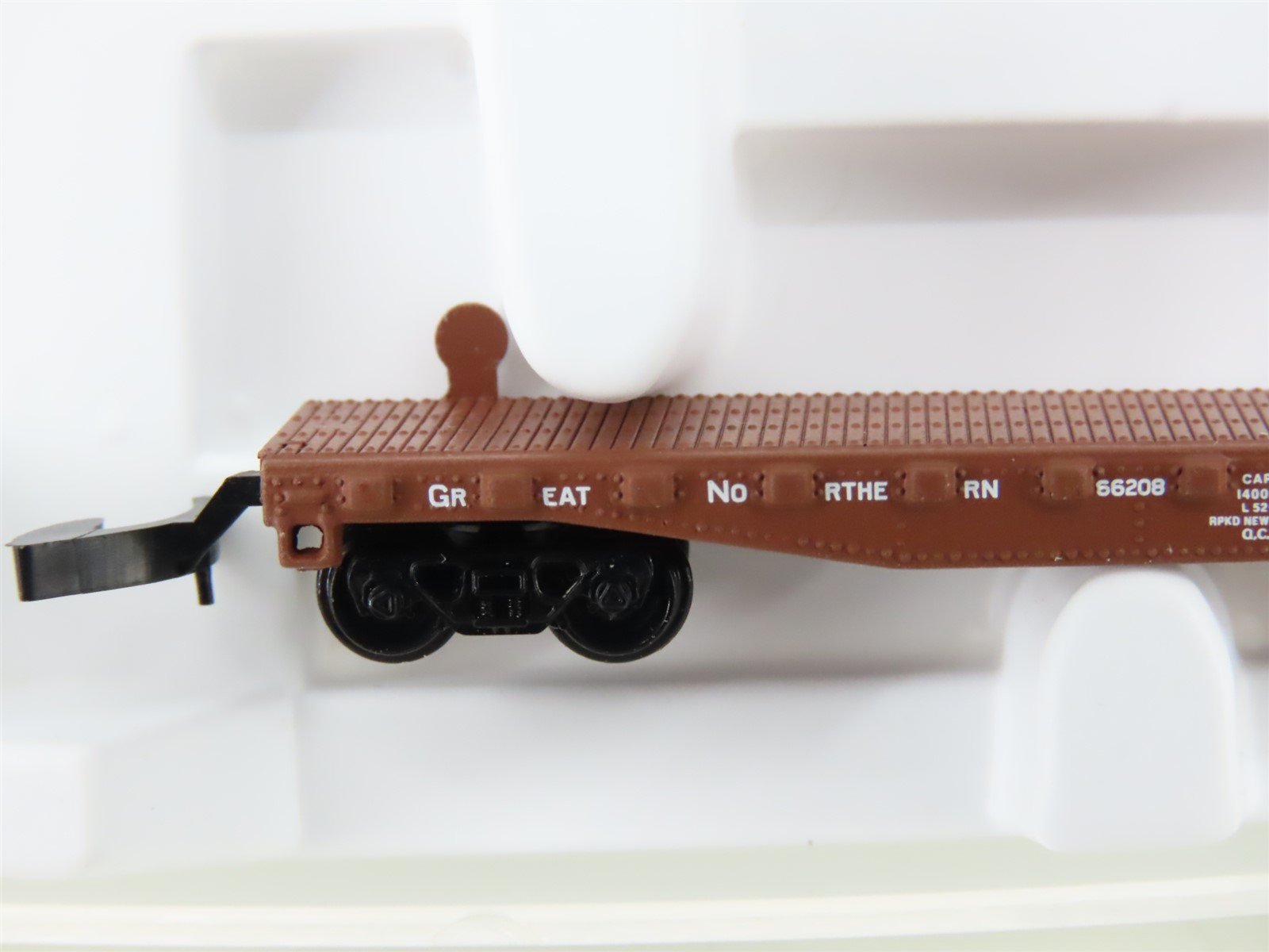 Z Scale Micro-Trains MTL 14507 GN Great Northern 40' Flat Car #66208