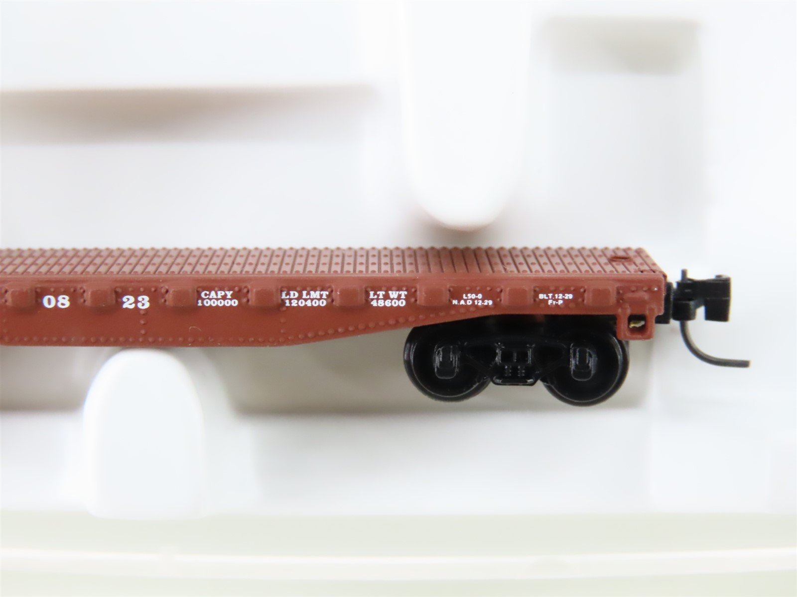 Z Micro-Trains MTL 14502-2 ATSF Atchison Topeka Santa Fe 50' Flat Car #90823