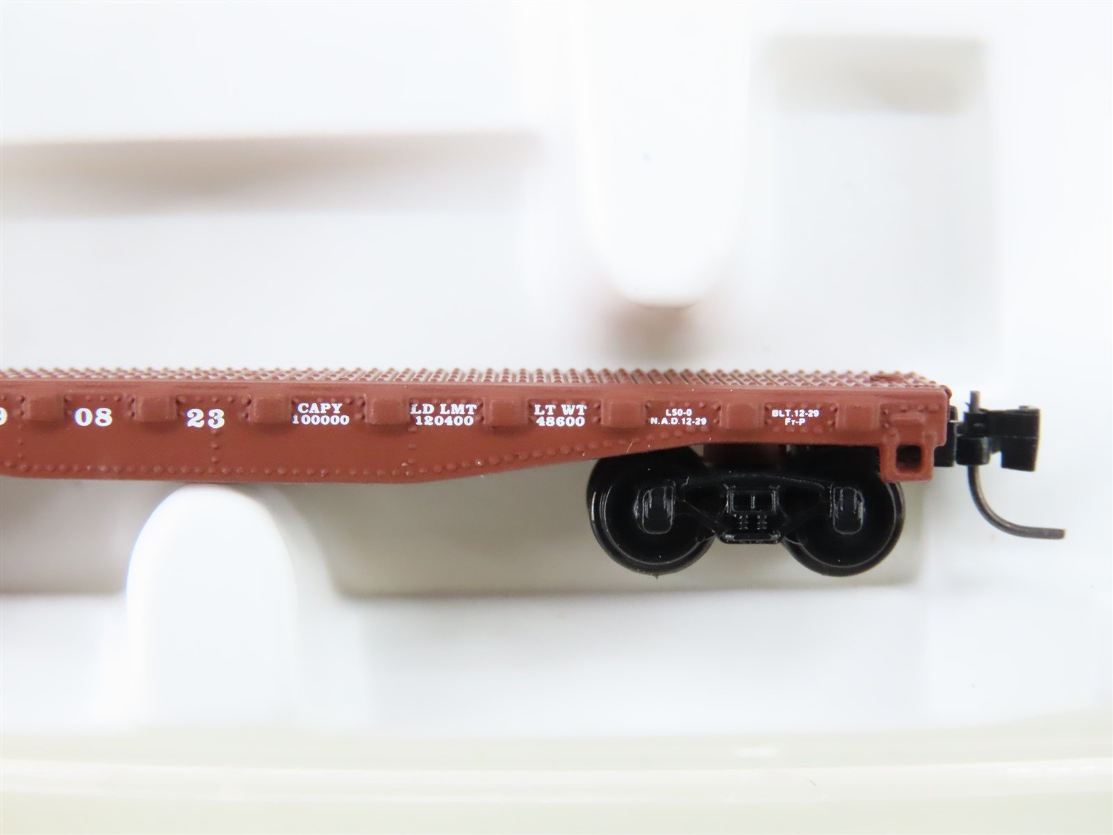 Z Micro-Trains MTL 14502-2 ATSF Atchison Topeka Santa Fe 50' Flat Car #90823