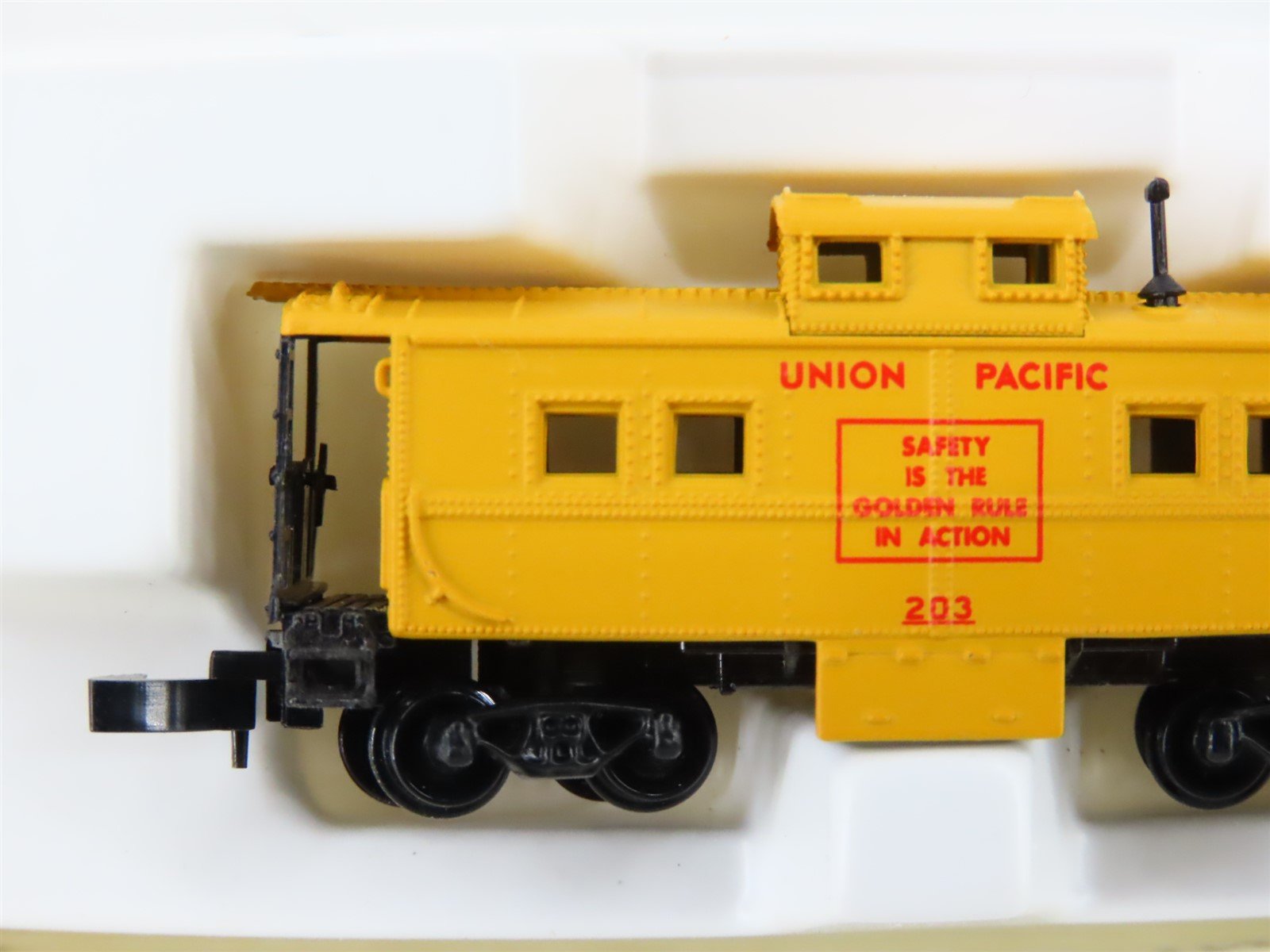 Z Scale Kadee Micro-Trains MTL 14710 UP Union Pacific 