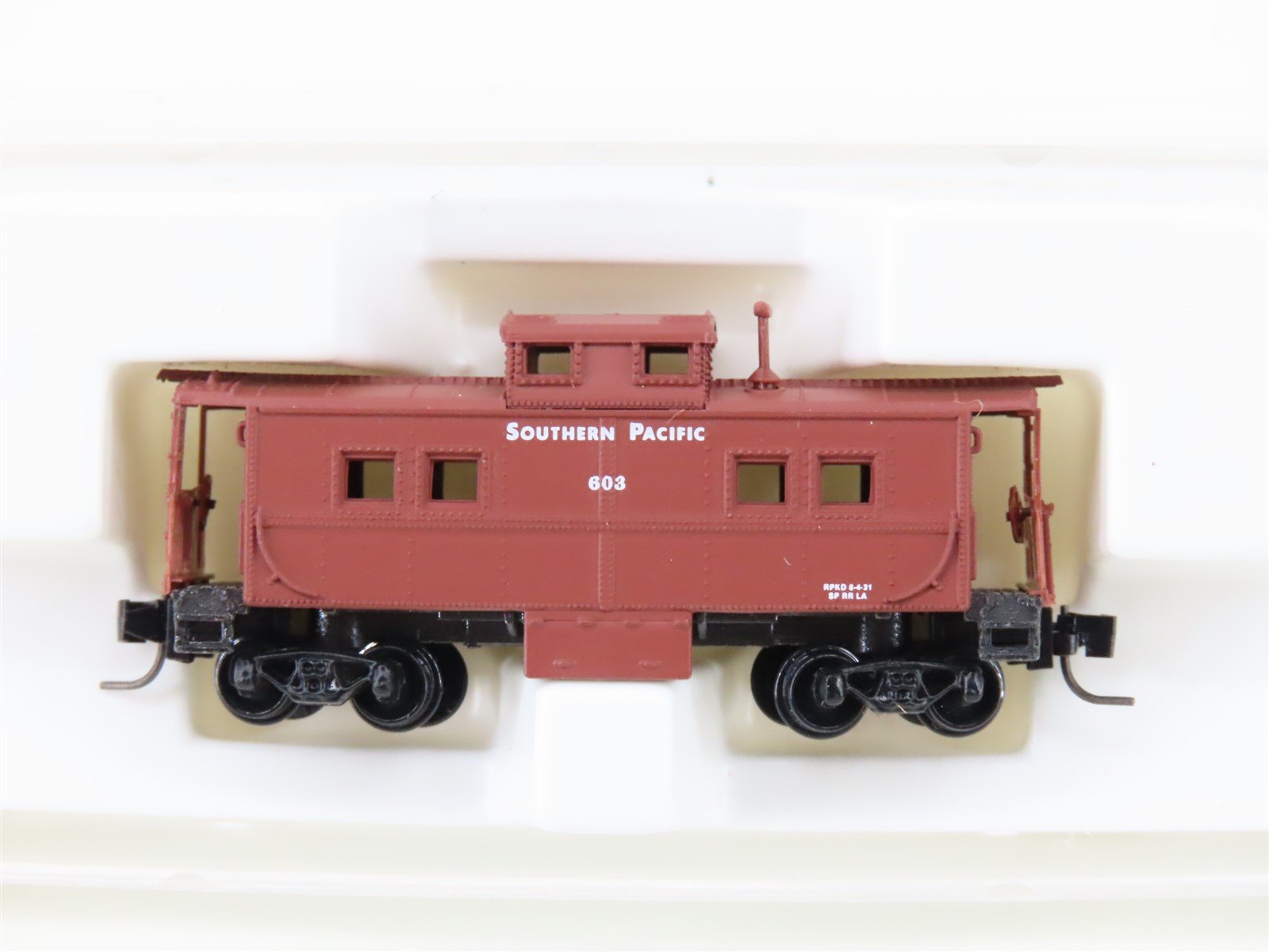 Z Scale Kadee Micro-Trains MTL 14711-2 SP Southern Pacific Caboose #603