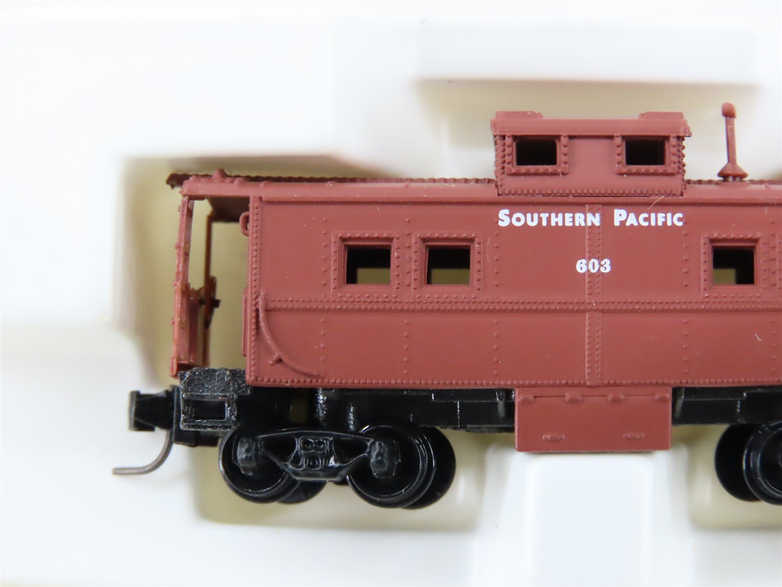 Z Scale Kadee Micro-Trains MTL 14711-2 SP Southern Pacific Caboose #603