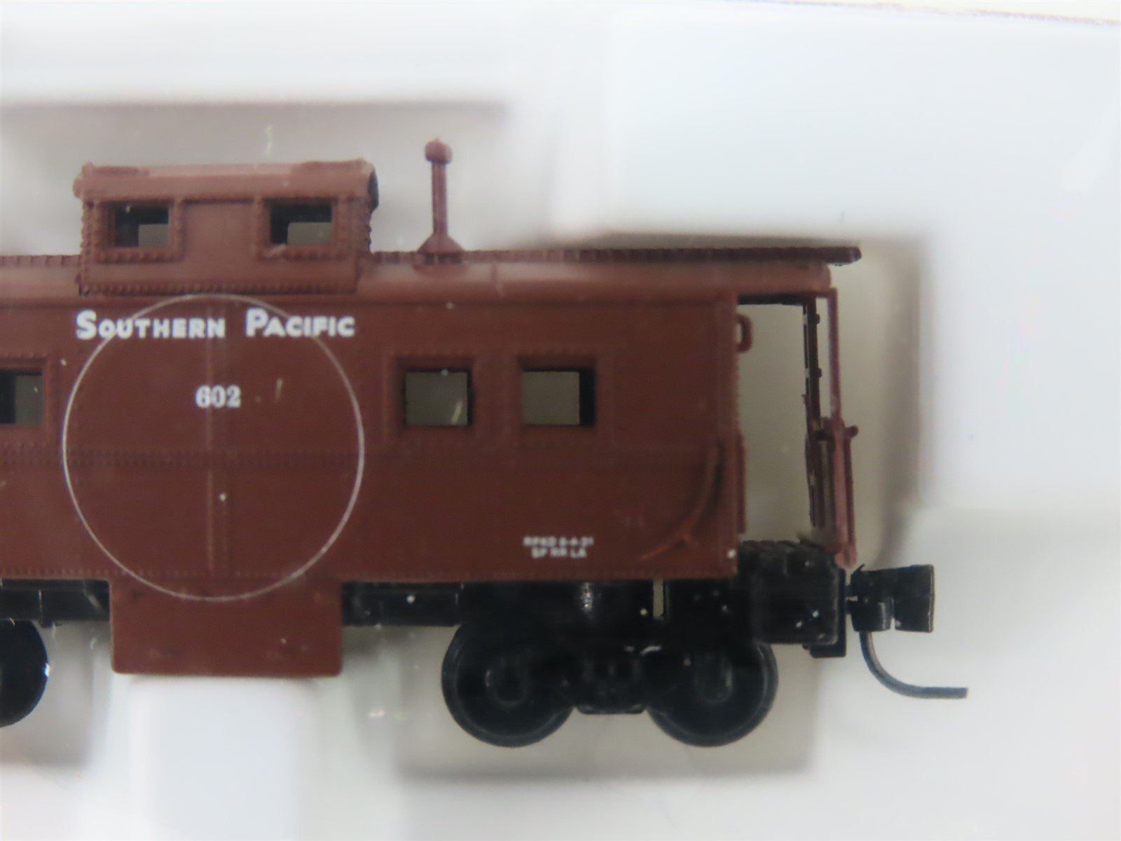 Z Scale Micro-Trains MTL 14711-2 SP Southern Pacific Caboose #602