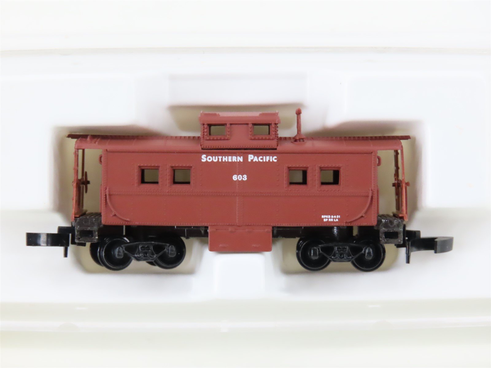 Z Scale Kadee Micro-Trains MTL 14711 SP Southern Pacific Caboose #603